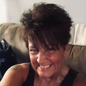 Meet your Posher, Sharon